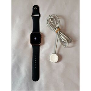 Apple Watch SE 40mm 32GB A2353 Aluminum Gold/Charger
